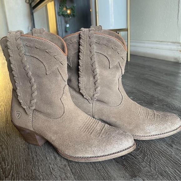 Ariat Women's Shortie Western Boots NEW - Picture 2 of 8